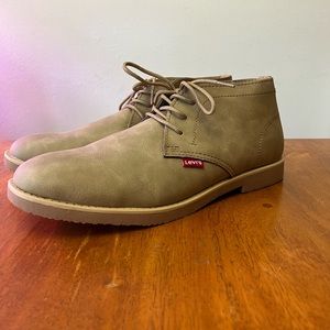 Levi’s chukka boot